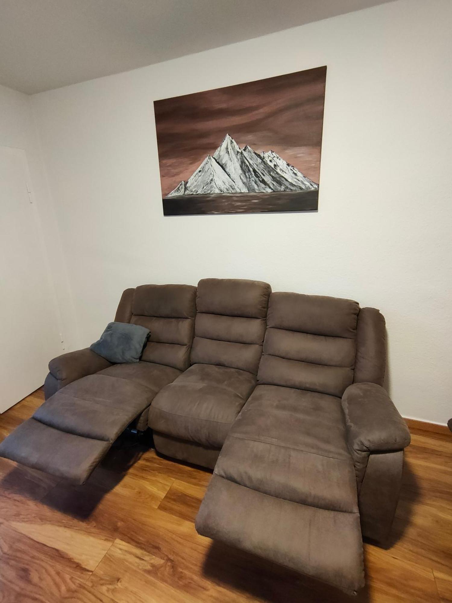 Large - Modern & Fully Equipped - Near Fair Köln